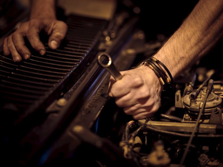 Photo auto service mechanic